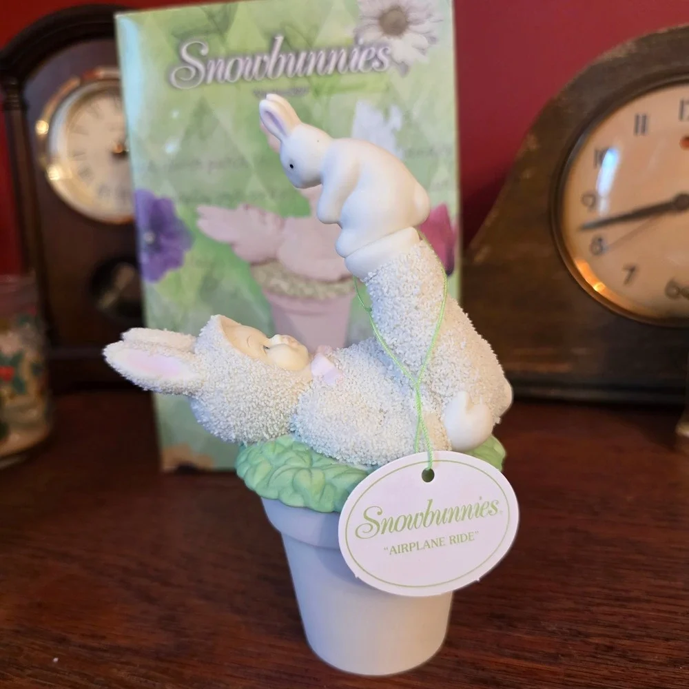 DEPARTMENT 56‎ Snowbunnies Airplane Ride Collectible Figurine Vintage 2000 BOXED